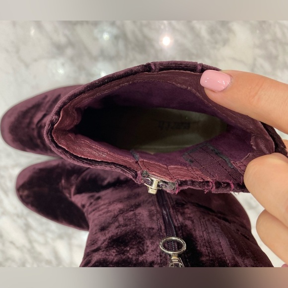 Earth Sparta Velvet Ankle Boots in Deep Burgundy size 9 Fall Feminine Romantic - Picture 12 of 13